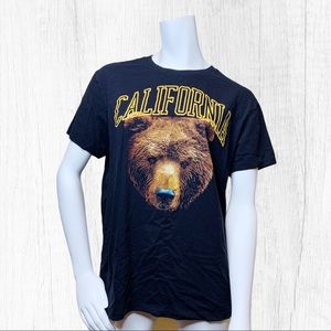 California state graphic tee with bear size L